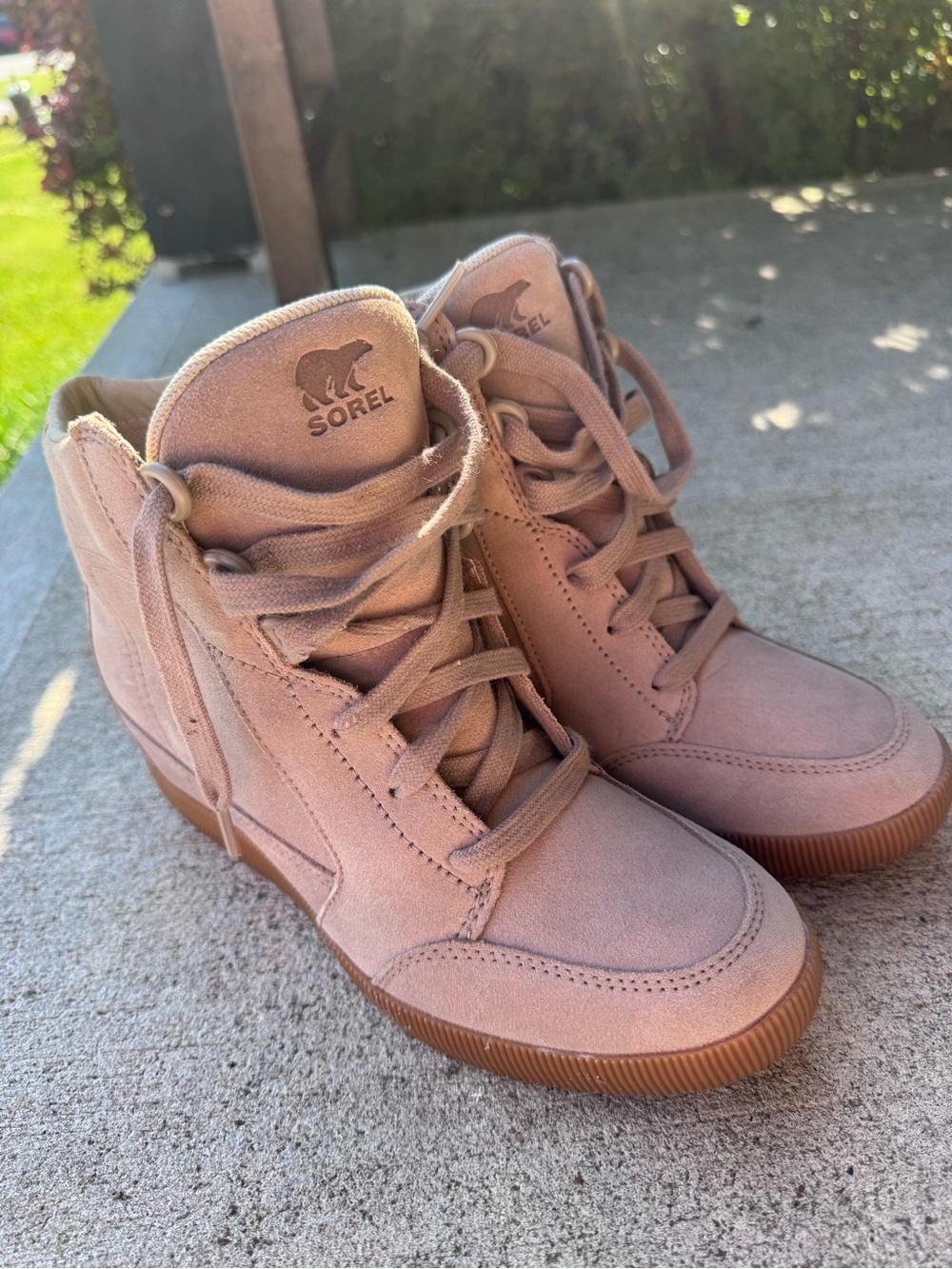 Sorel Women's Wedge Lace-Up Heeled Boots in Dusty Rose